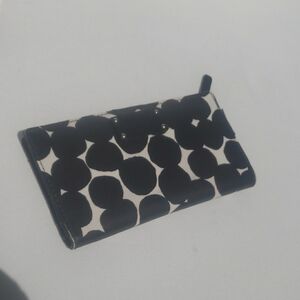 💜kate spade♠️ Polka Dot Wallet (EUC)